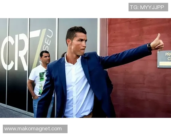 C罗传奇足球生涯揭秘：从少年天才到全球足球巨星的成长之路