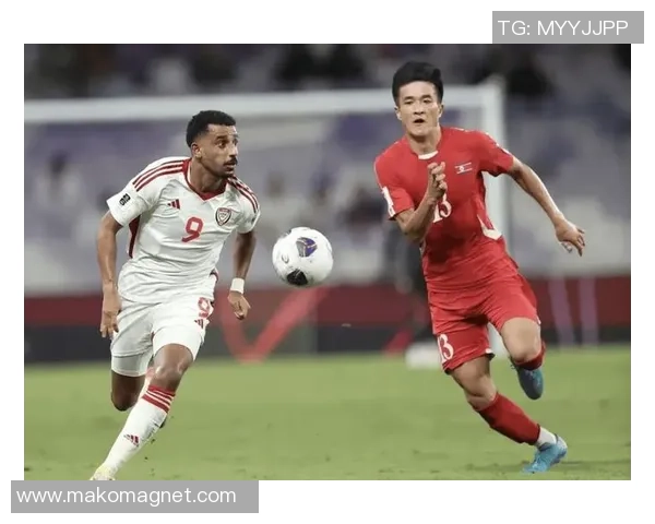 昔日足球明星重聚同框再现辉煌岁月引发球迷热议