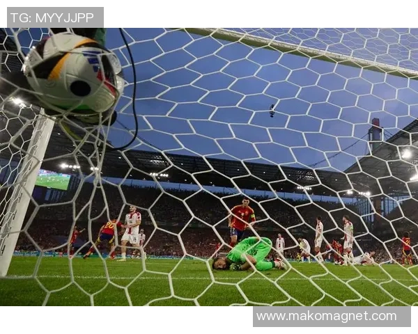 西班牙足球明星球员的辉煌历程与传奇故事探秘 西班牙足球明星球员的辉煌历程与传奇故事探秘