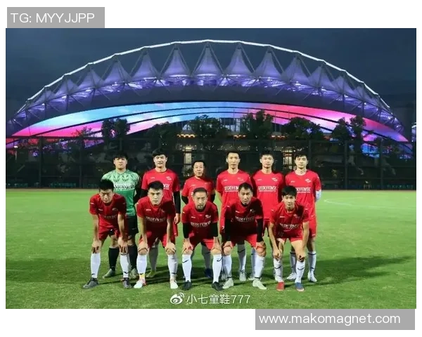 足球明星与粉丝亲密互动活动成功举行引发热烈反响 足球明星与粉丝亲密互动活动成功举行引发热烈反响