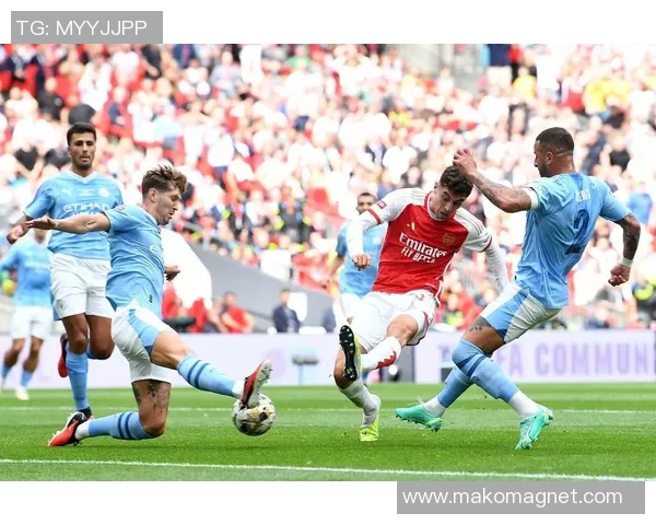 足球明星精彩瞬间的英语描述与照片欣赏