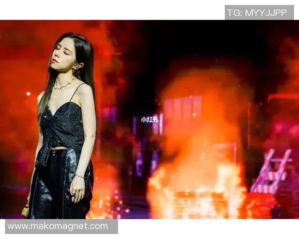 足球明星邓紫棋：音乐与运动的完美结合展现多才多艺的魅力人生