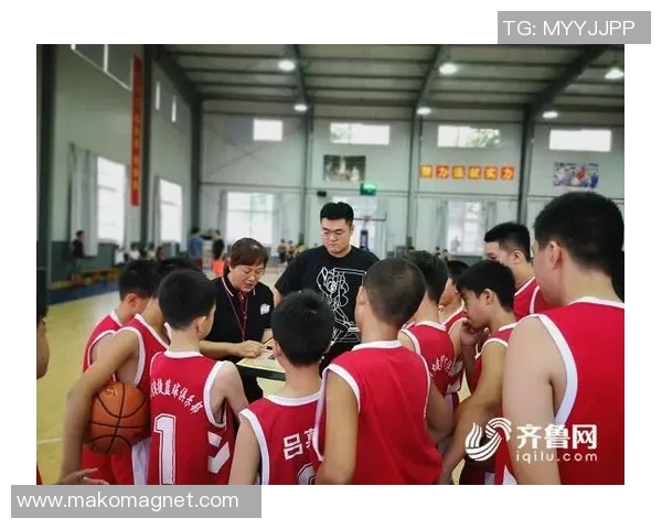 重庆篮球队拼搏之路:从默默无闻到赛场辉煌的奋斗故事 重庆篮球队拼搏之路:从默默无闻到赛场辉煌的奋斗故事